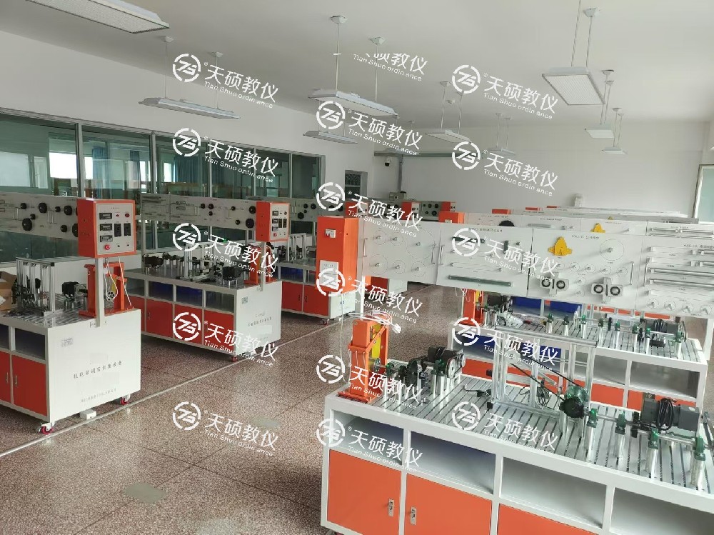 烏魯木齊技師學院 電氣工程及機電裝調實訓室設備采（cǎi）購（gòu）項目  順利安裝、調試、培訓、驗收通過！