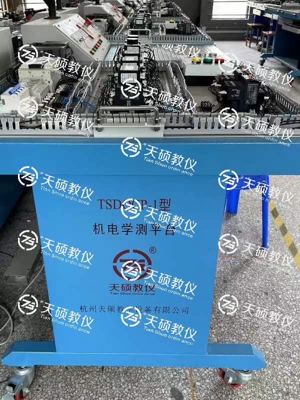 機電學測平台實（shí）訓室（shì）順利安（ān）裝、調試、培訓、驗收通過！